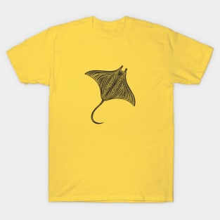 Manta Ray - detailed ocean animal drawing T-Shirt